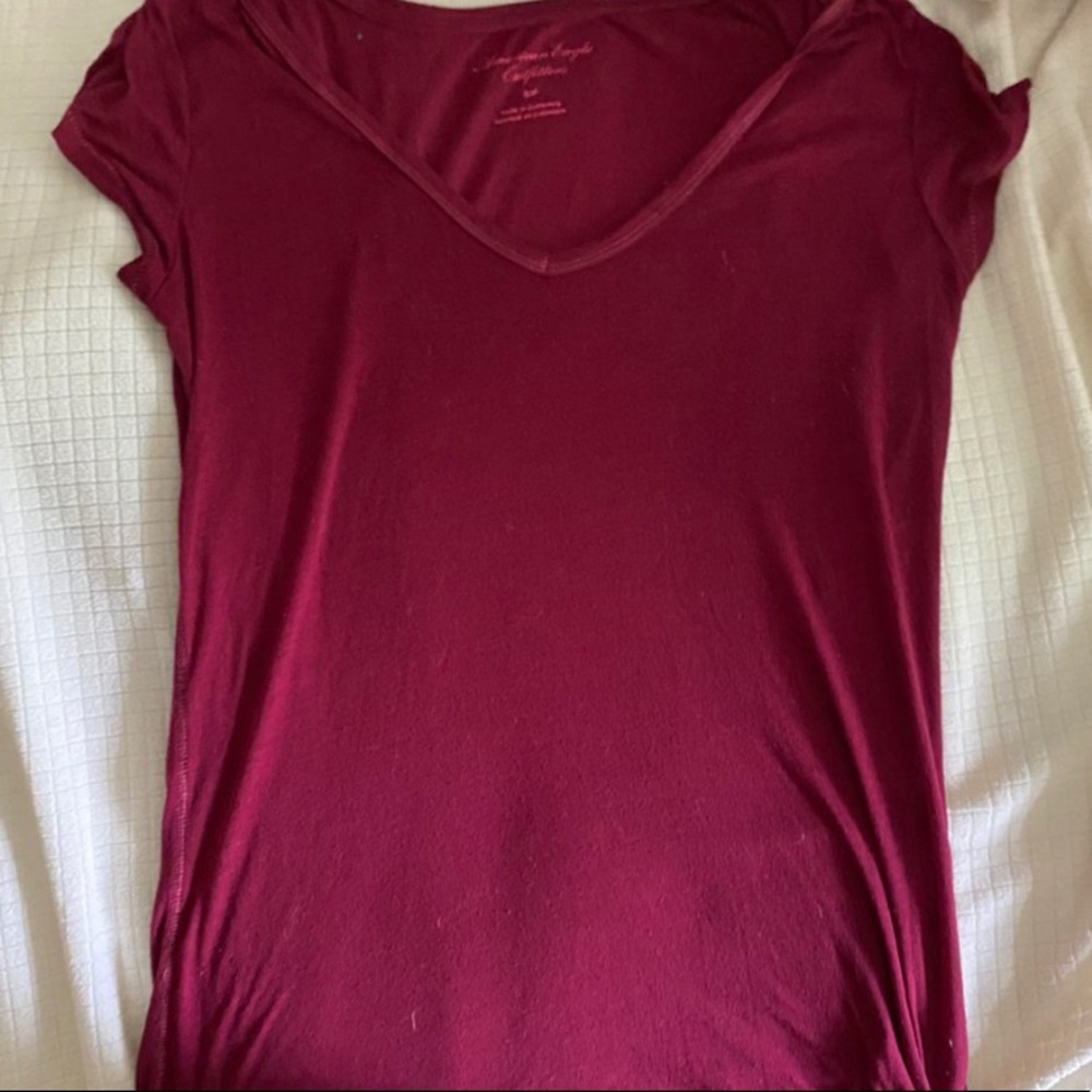 American eagle maroon / burgundy soft v neck sz S - Picture 3 of 4
